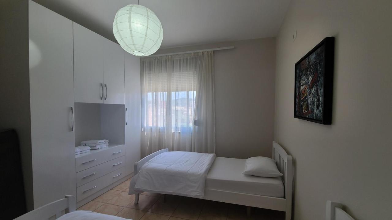 Vlorë The Place מראה חיצוני תמונה